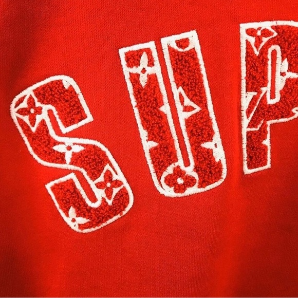 Louis Vuitton x Supreme Arc Logo Sweater - Picture 3 of 6